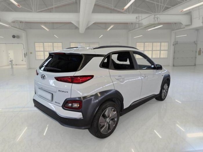 HYUNDAI KONA 100KW EV KLASS AUTOMÁTICO