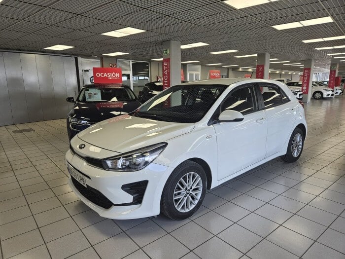 Vehículo KIA RIO 1.2 DPI CONCEPT (84CV) BERLINA CON PORTÓN