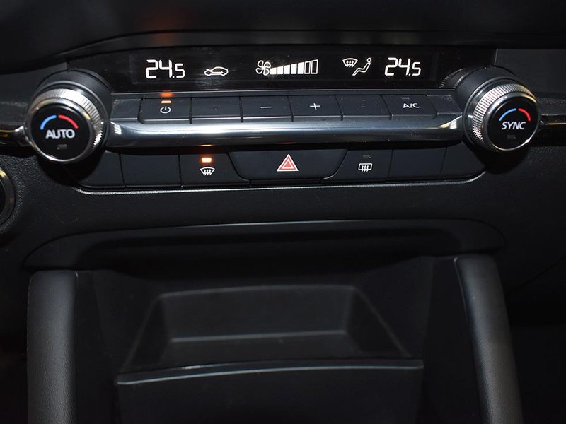 SUSCRIPCIÓNMAZDA MAZDA3 IMAGEN 10