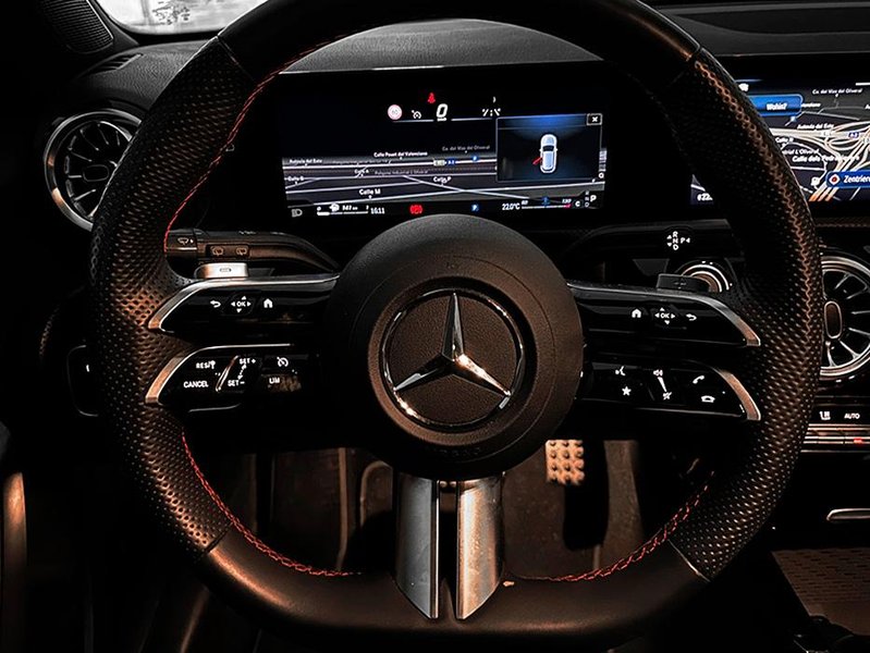 SUSCRIPCIÓNMERCEDES-BENZ CLASE A IMAGEN 6