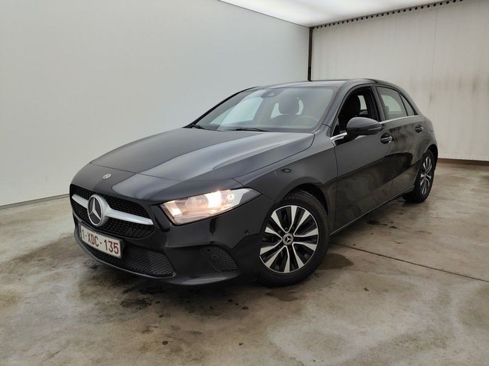 Vehículo MERCEDES-BENZ CLASE A MERCEDES A 180 D