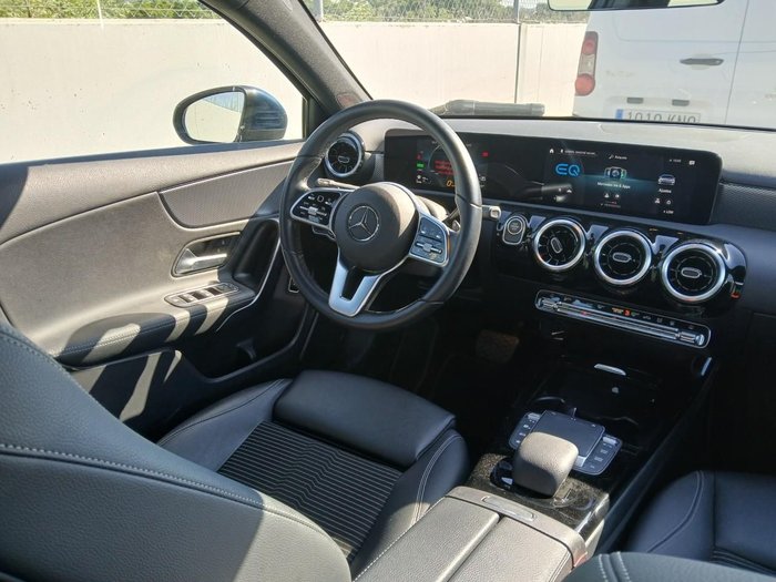 MERCEDES-BENZ CLASE A MERCEDES A 250 E SEDAN AUTOMÁTICO