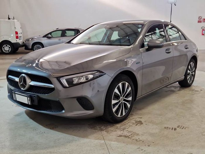 Vehículo MERCEDES-BENZ CLASE A MERCEDES SEDAN A 250 E