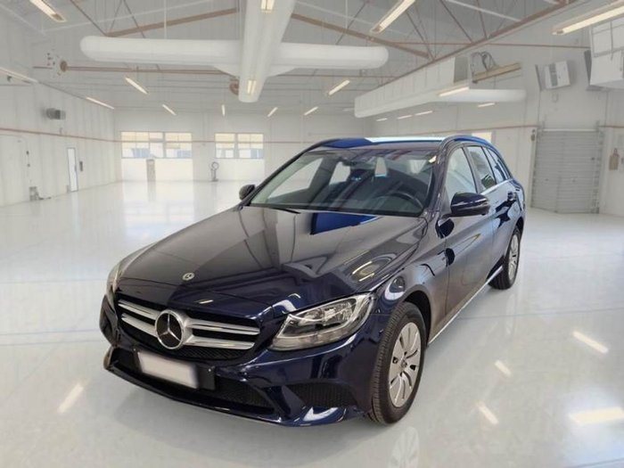 Vehículo MERCEDES-BENZ CLASE C MERCEDES C 180 CDI ESTATE Vehículo MERCEDES-BENZ CLASE C MERCEDES C 180 CDI ESTATE
