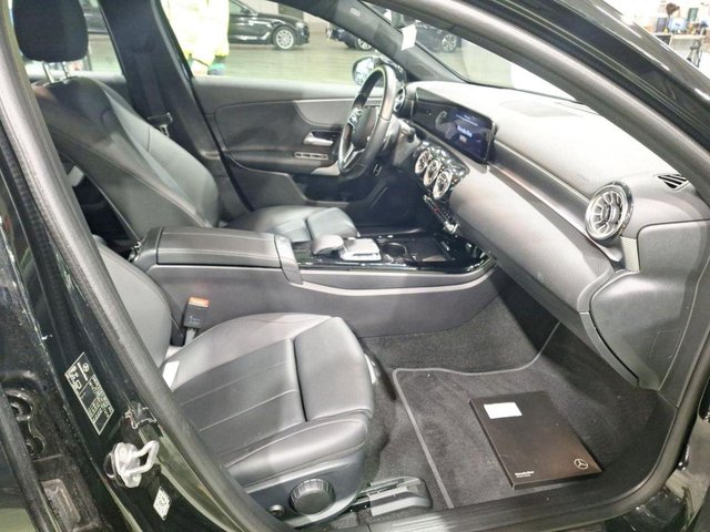 SUSCRIPCIÓNMERCEDES-BENZ CLASE E IMAGEN 6