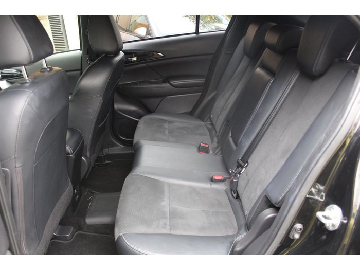 SUSCRIPCIÓNMITSUBISHI ECLIPSE CROSS IMAGEN 8