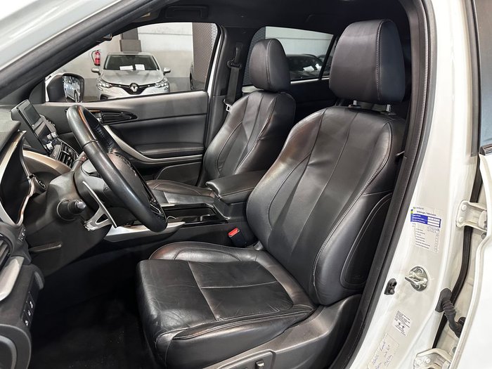 SUSCRIPCIÓNMITSUBISHI ECLIPSE CROSS IMAGEN 8