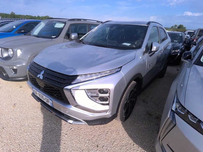 Vehículo MITSUBISHI ECLIPSE CROSS 2.4 PHEV KAITEKI AUTO 4WD Vehículo MITSUBISHI ECLIPSE CROSS 2.4 PHEV KAITEKI AUTO 4WD