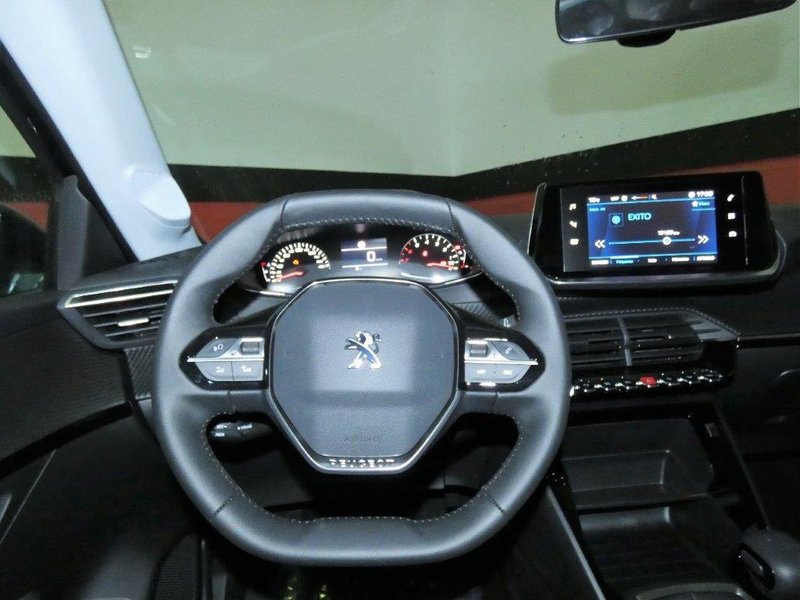 SUSCRIPCIÓNPEUGEOT 208 IMAGEN 9