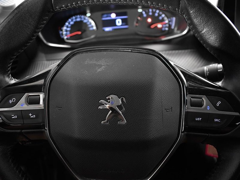 SUSCRIPCIÓNPEUGEOT 208 IMAGEN 6