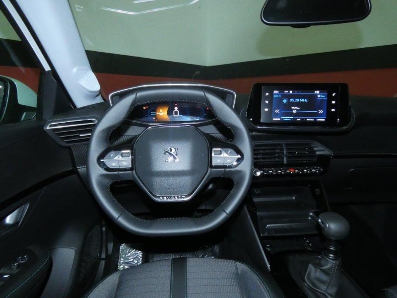 SUSCRIPCIÓNPEUGEOT 208 IMAGEN 9