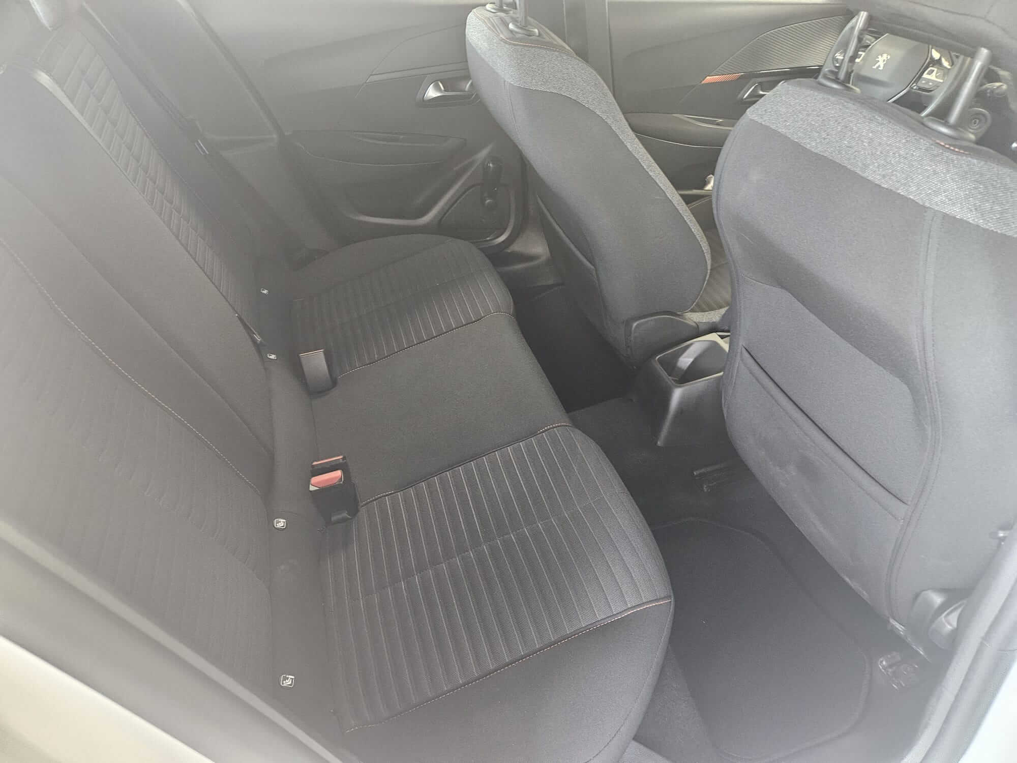 SUSCRIPCIÓNPEUGEOT 208 IMAGEN 8
