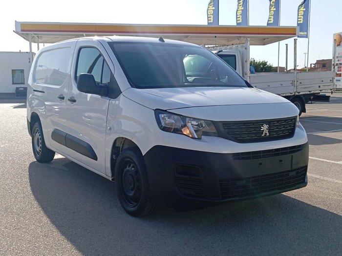 PEUGEOT PARTNER 1.5BLUEHDI 100CV LONG 950KG MANUAL