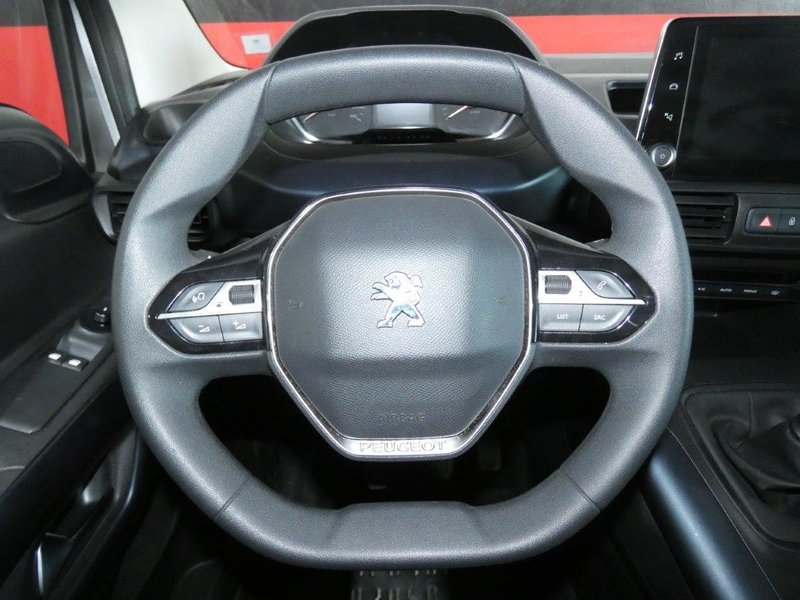 SUSCRIPCIÓNPEUGEOT RIFTER IMAGEN 9