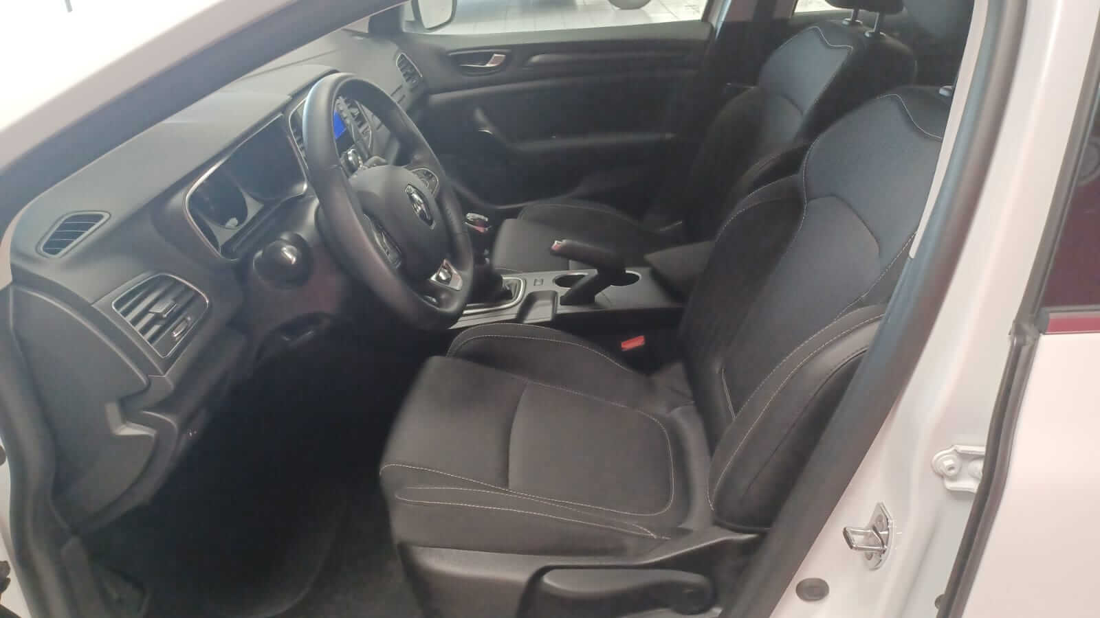 SUSCRIPCIÓNRENAULT MEGANE IMAGEN 8