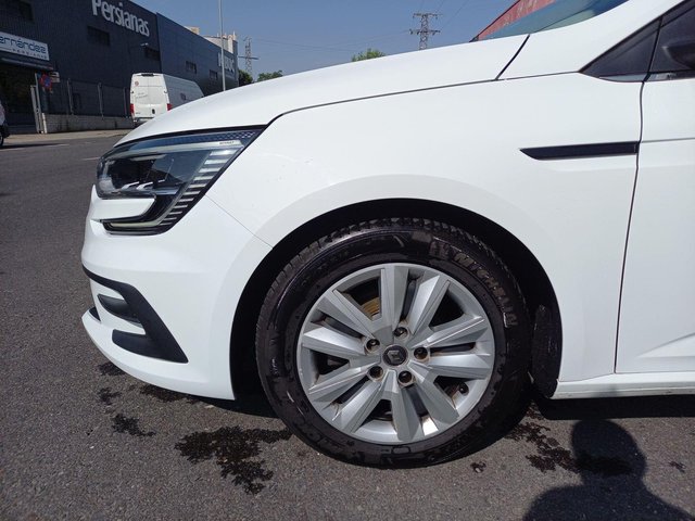SUSCRIPCIÓNRENAULT MEGANE IMAGEN 9