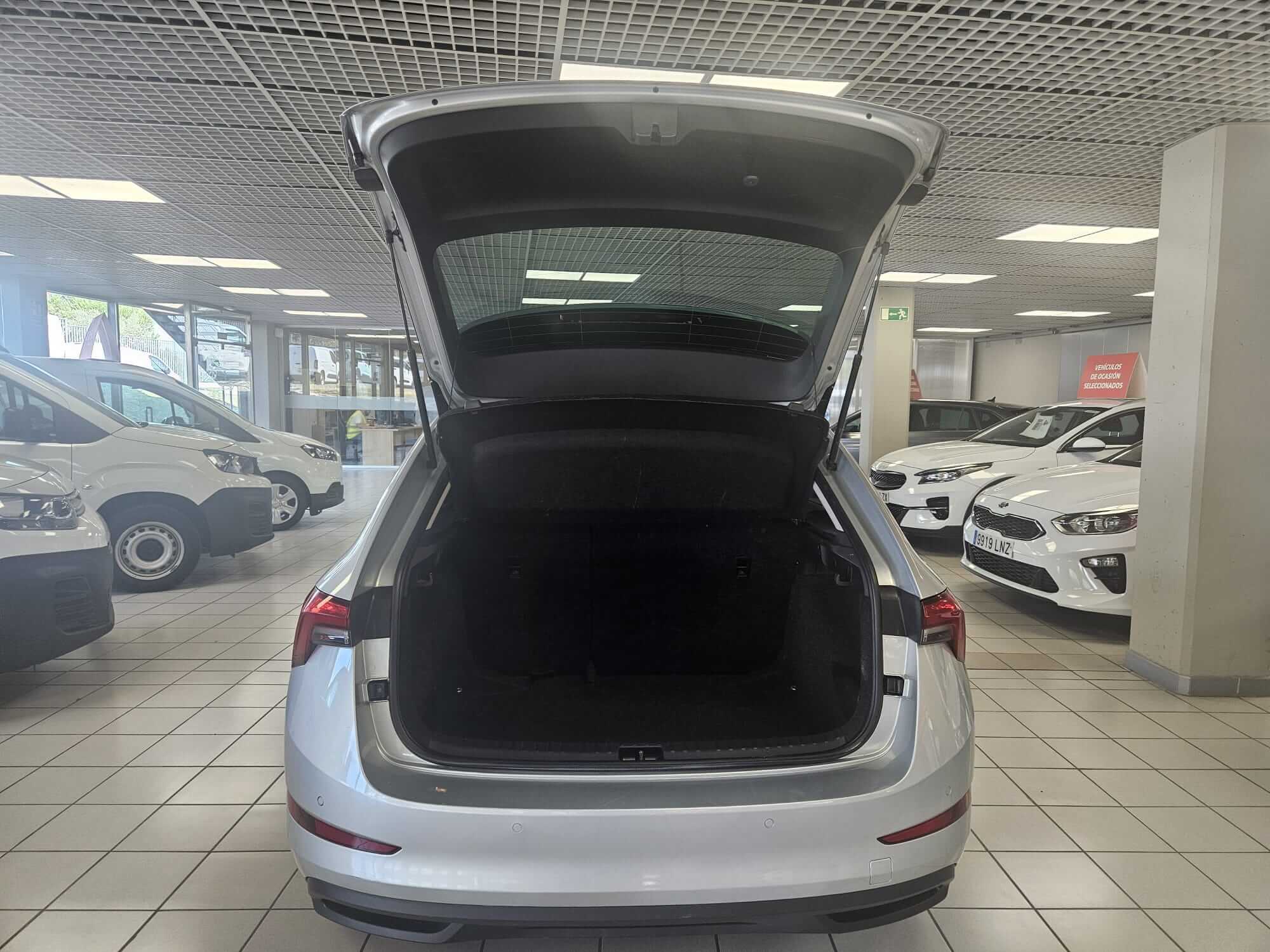 SKODA SCALA 1.0 TSI 81KW EMOTION (110CV) BERLINA CON PORTÓN MANUAL