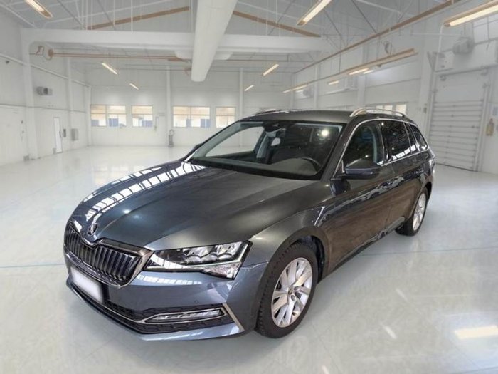 Vehículo SKODA SUPERB COMBI STYLE 1.4 TSI IV P-HEV DSG