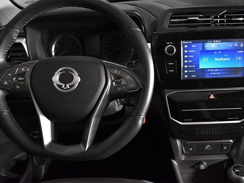 SUSCRIPCIÓNSSANGYONG TIVOLI IMAGEN 9