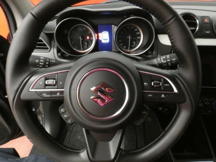 SUSCRIPCIÓNSUZUKI SWIFT IMAGEN 7