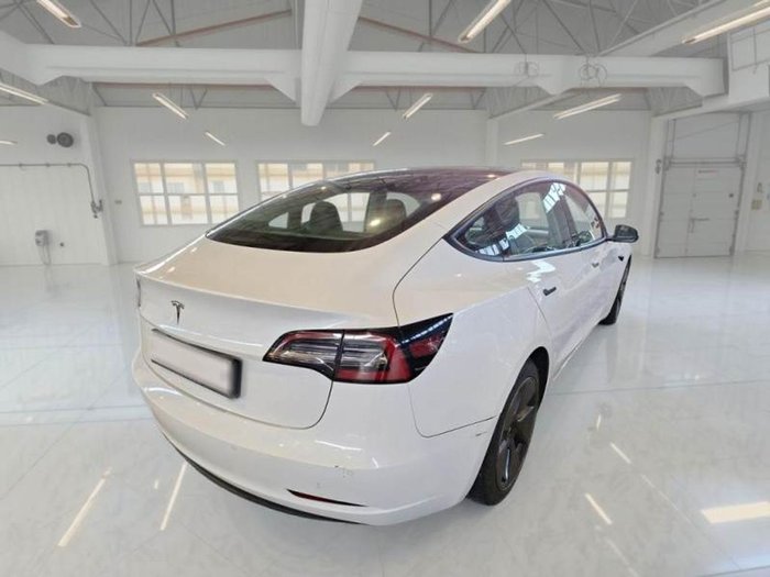 TESLA MODEL 3 ESTANDAR PLUS RWD AUTOMÁTICO