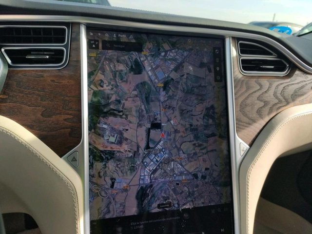 SUSCRIPCIÓNTESLA MODEL S IMAGEN 8