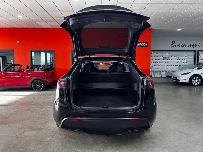 SUSCRIPCIÓNTESLA MODEL Y IMAGEN 7