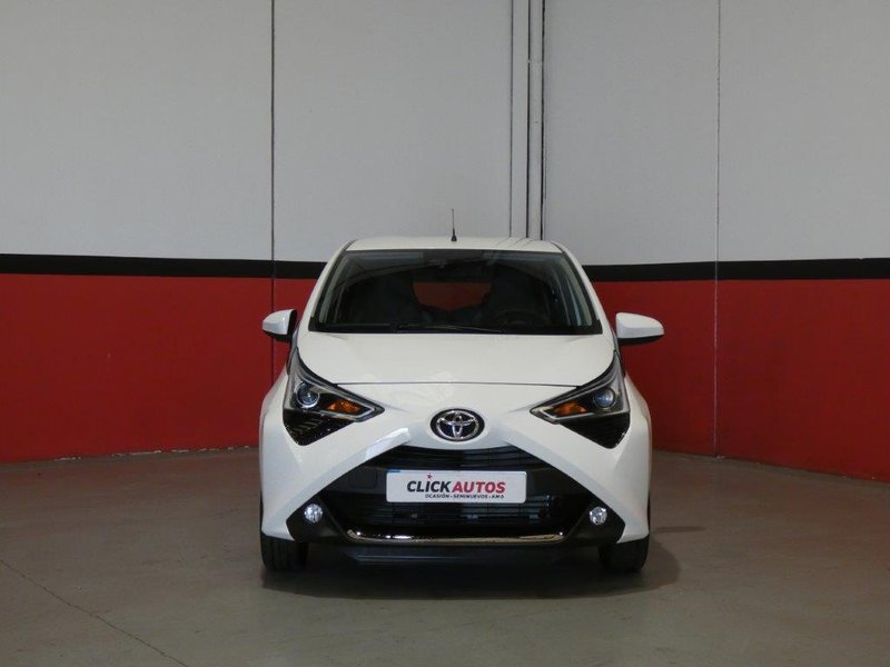 TOYOTA AYGO 1.0 70CV X-PLAY MANUAL