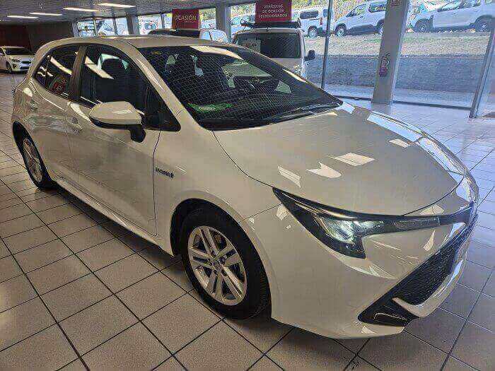 TOYOTA COROLLA 1.8 HYBRID BUSINESS PLUS E-CVT (122CV) BERLINA CON PORTÓN MANUAL