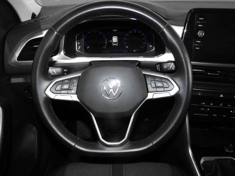 SUSCRIPCIÓNVOLKSWAGEN T-ROC IMAGEN 8